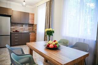 Апарт-отели Garden Inn Resort Sevan Севан Апартаменты с 2 спальнями-6